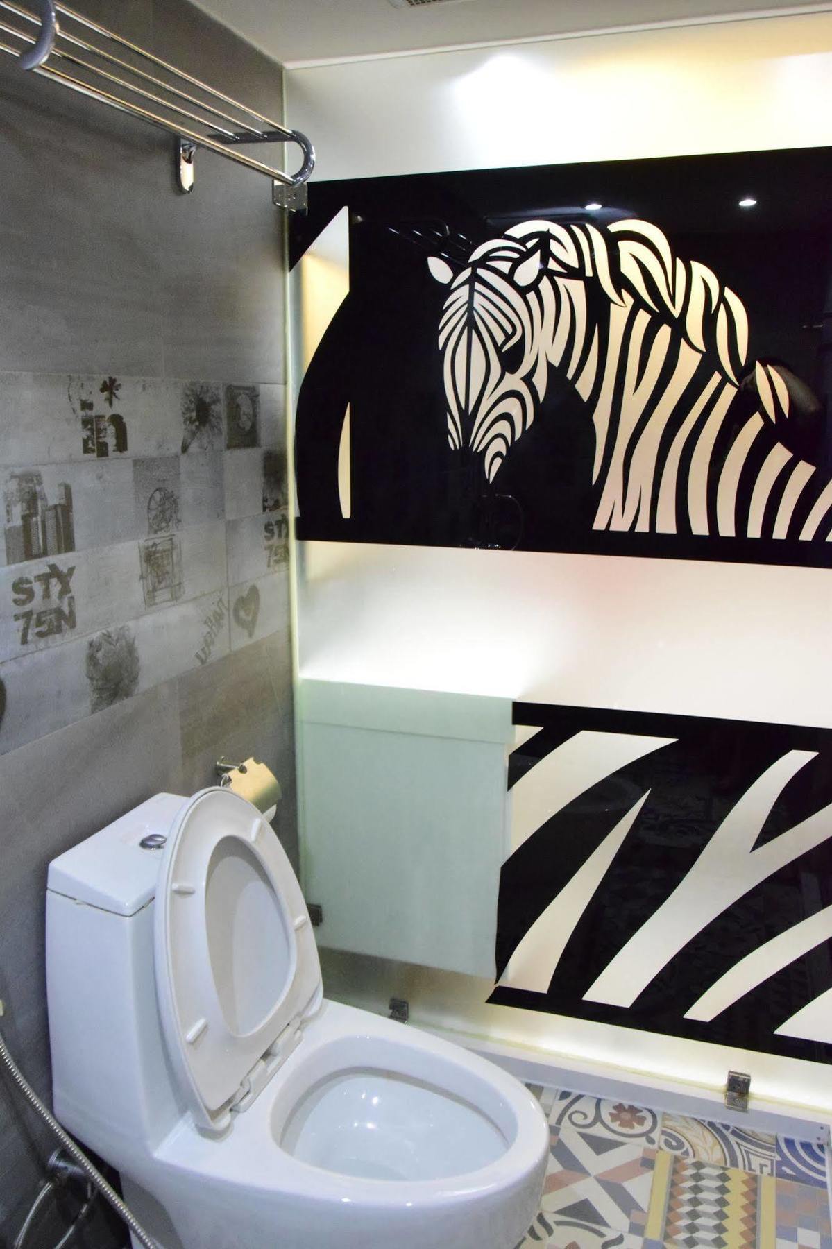 Double Five Hostel Банкок Екстериор снимка