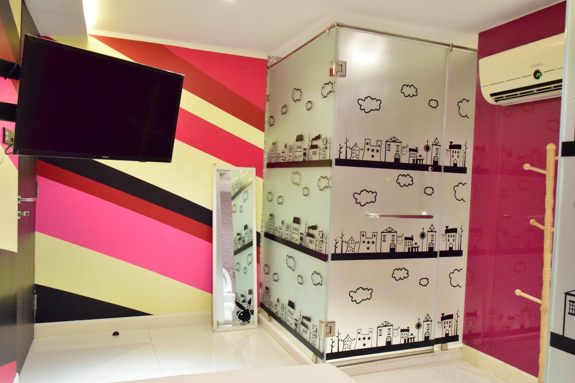 Double Five Hostel Банкок Екстериор снимка