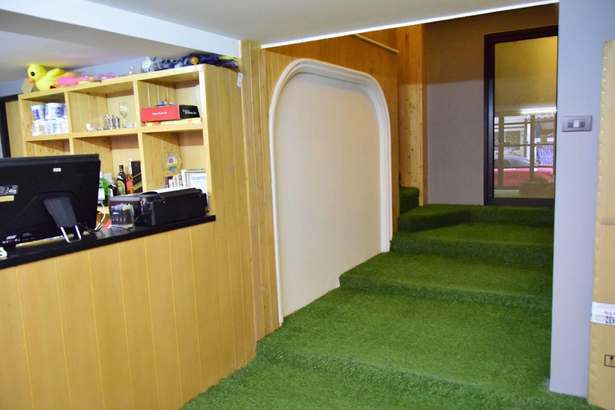 Double Five Hostel Банкок Екстериор снимка